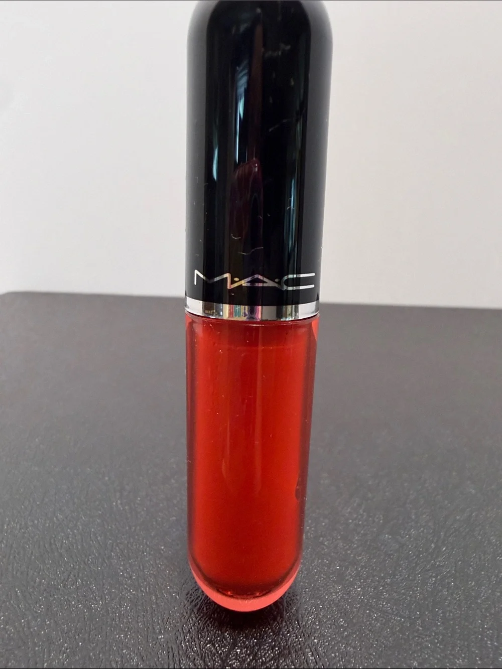 MAC Cosmetics lip gloss 938 traffic